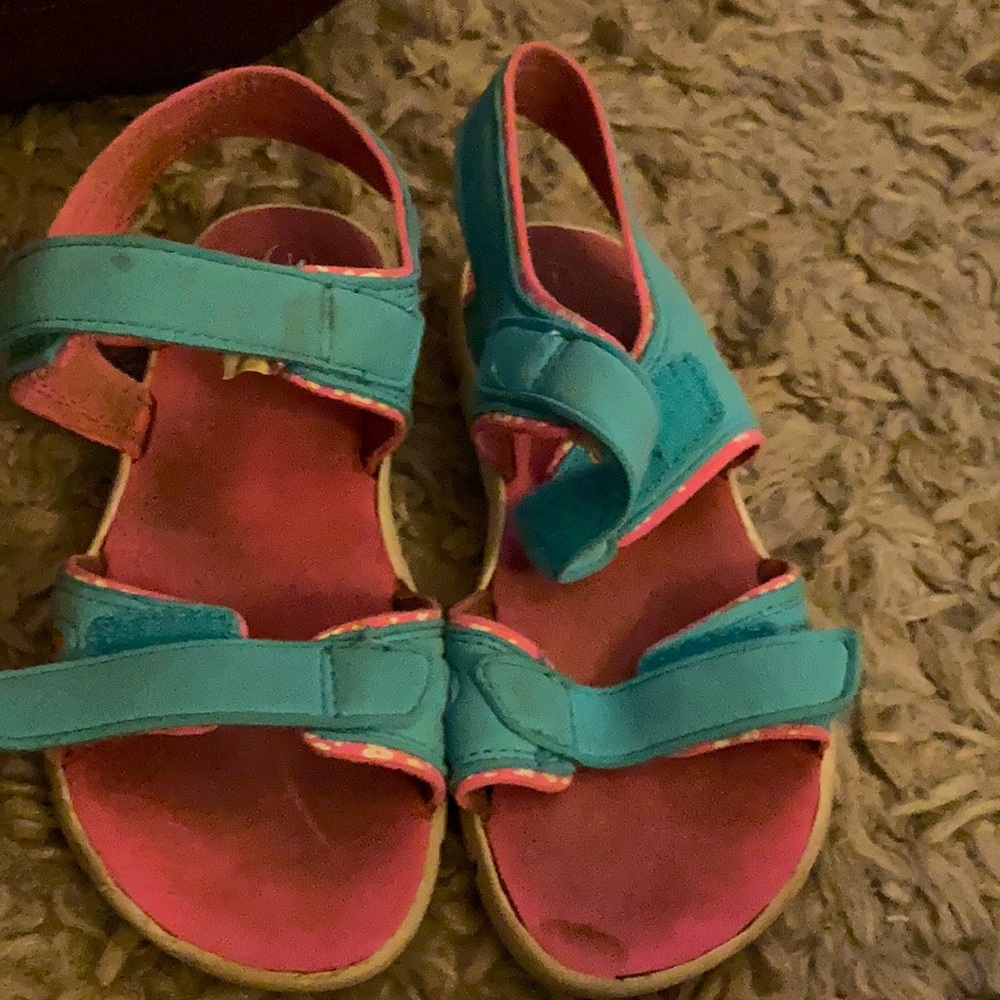 Sandles